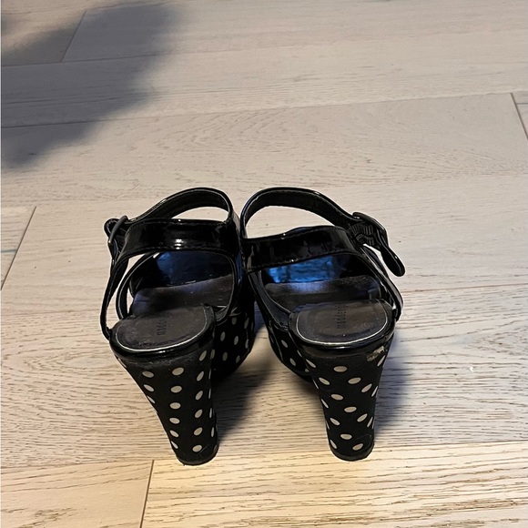 Madden Girl Platform Sandals - Picture 5 of 11